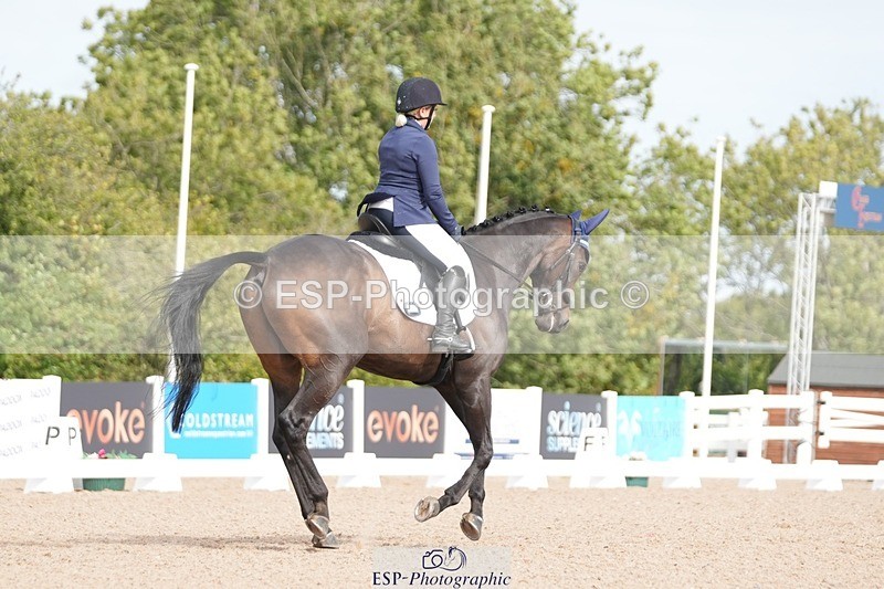 250906-103556-01280 - 033-Caroline.HeardNever.Wait