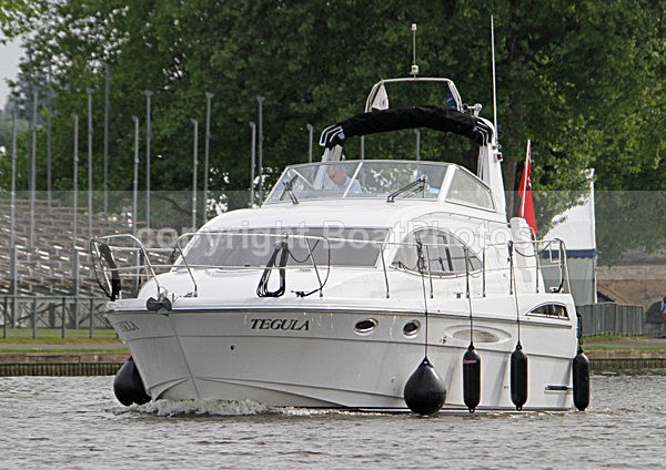 110507 TEGULA IMG_8857 - Flybridge Cruisers