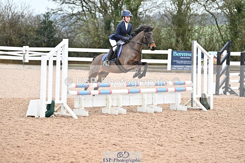 240309A-100950-00035 - Cls 1 Pony Intro 70cm