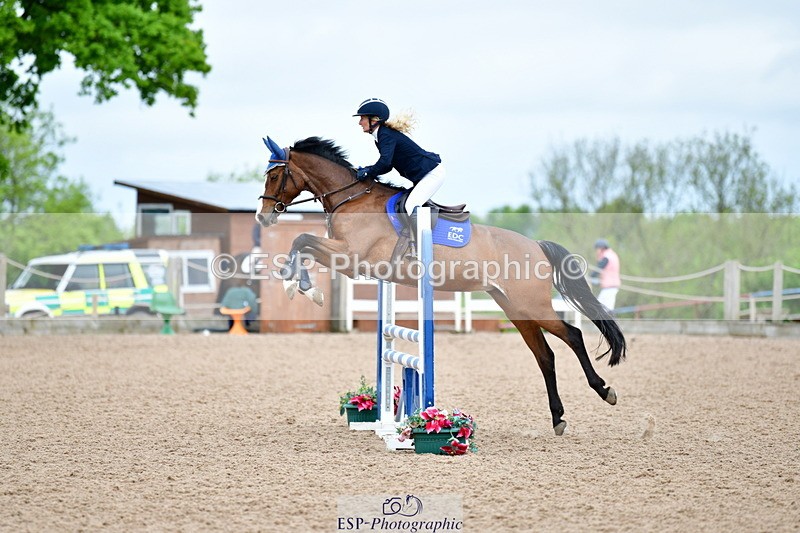 240523A-100831-00170 - Cls 9 British Novice and 90cm Open