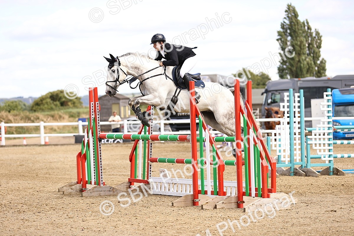 SBM_001201 - Class 6 - Senior Newcomers - 1.10m