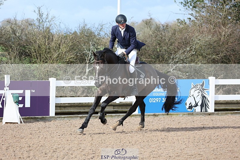 240223A-115909-01033 - Cls 4 Snr 1.05m Open