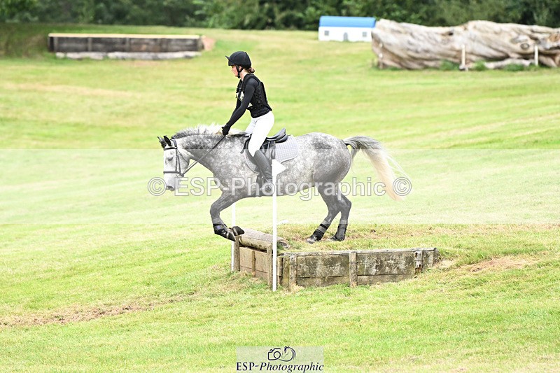 240825X-181137-38164 - 80cm XC 17.30 to End