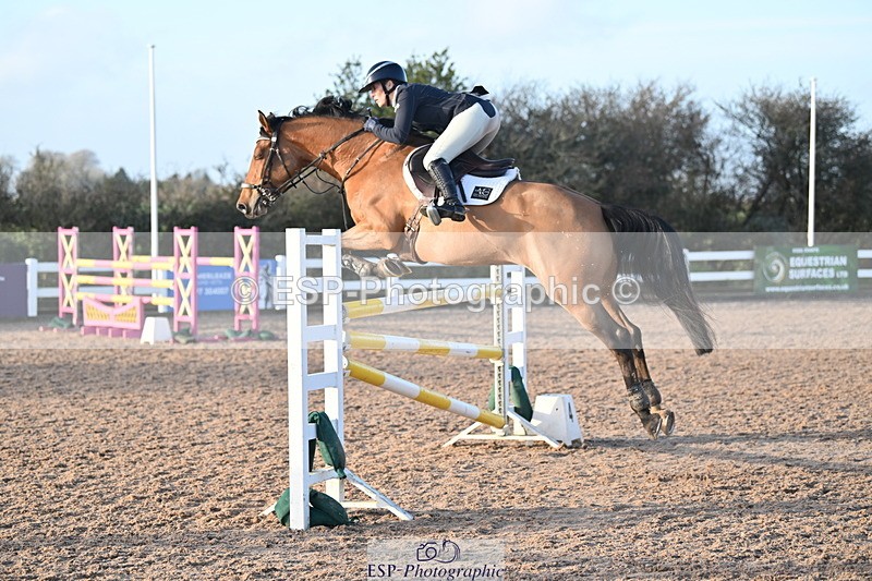 231210A-142453-02744 - Cls 21 Foxhunter & 1.20m Open