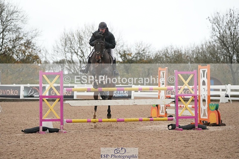 251107-133152-01166 - Cls 6 Foxhunter and 1.20m Open