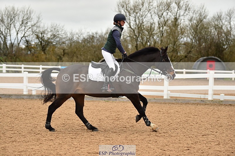 231122A-134640-00509 - Cls 5 Foxhunter & 1.20m Open