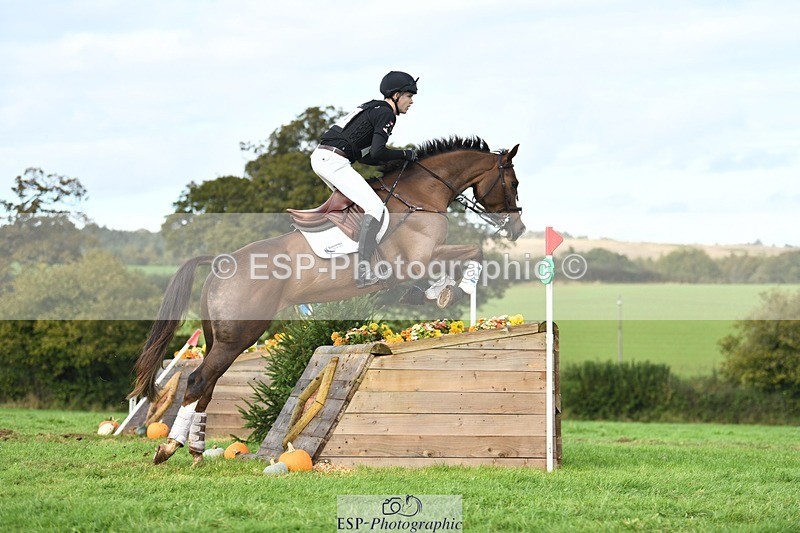 231022-135118-28746 - 331-KINSALE.OLTAIRE-Sean.Duffy-XC