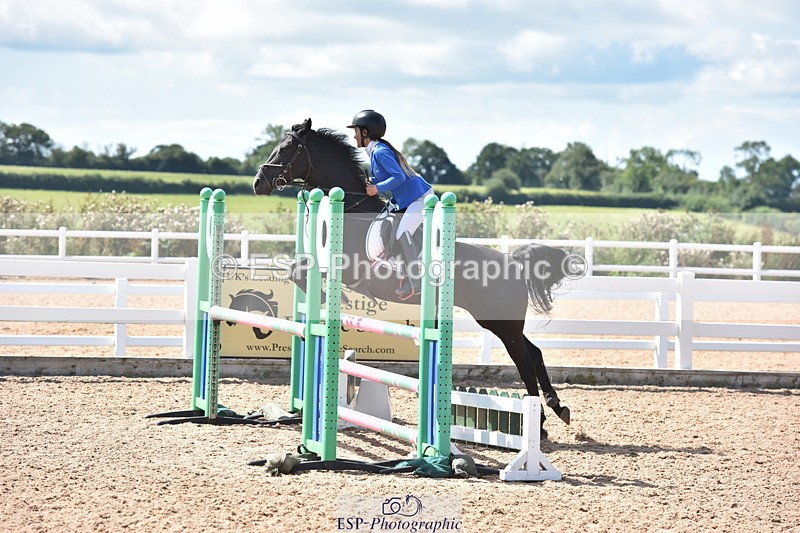 230806A-112226-01406 - Cls 17 Snr Discovery & 1m Open