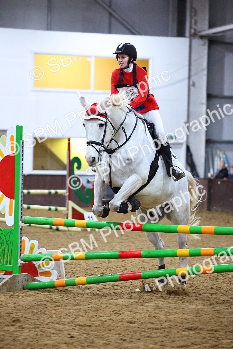 SBM_002606 - Class 6 - Holly & Ivy Stakes - 90cm