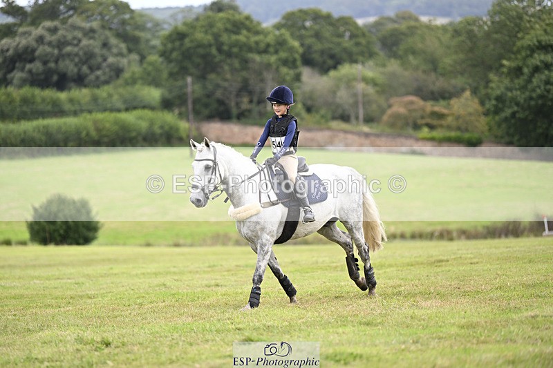 240825X-120025-32682 - 70cm XC 11.00 to 12.00