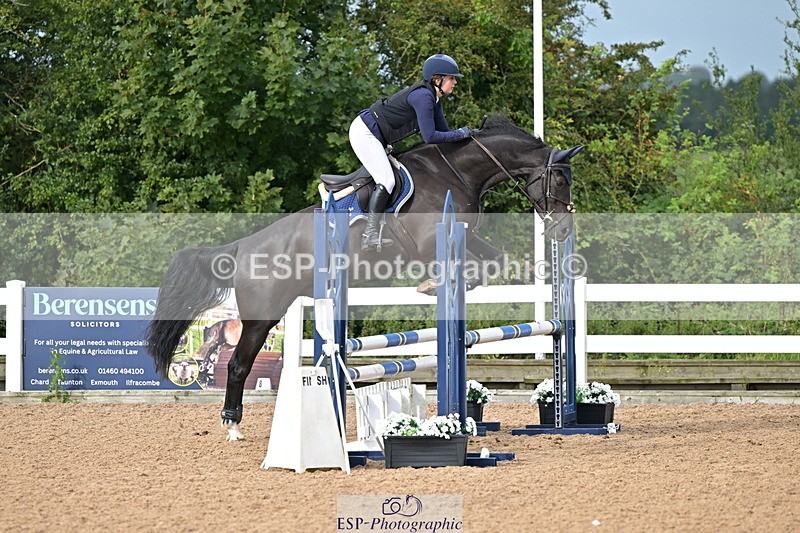 240912A-100804-00910 - Cls 8 Snr British Novice and 90cm Open