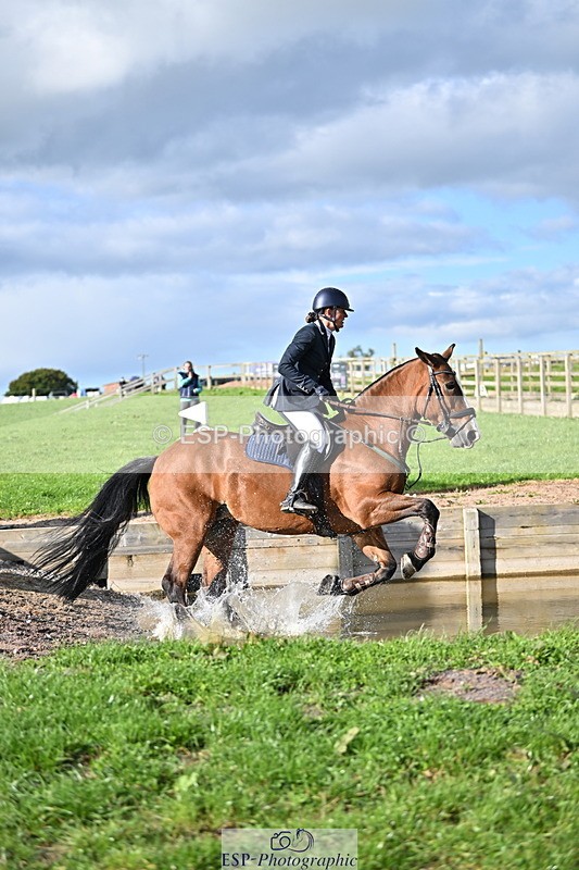 240912A-165914-02681 - Cls 7 Snr 90cm Open Speed Derby