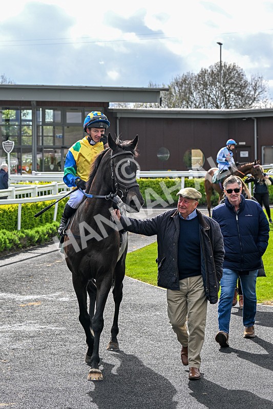 110526-Race 5-Lawmans Blis-1148 - Race 5 4.30pm Every Race Live On Racing TV Handicap