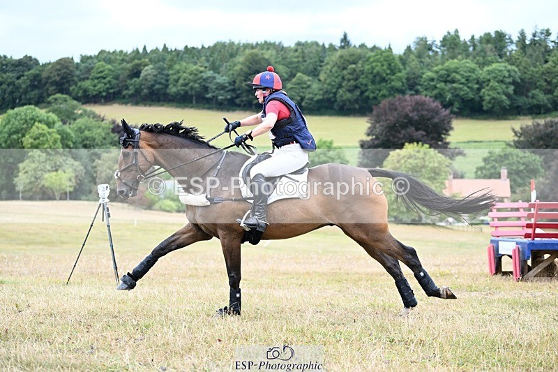 250803A-123829-13261 - M-554-Lucy.Henretty-Lee-AMANDI.VIVENDI