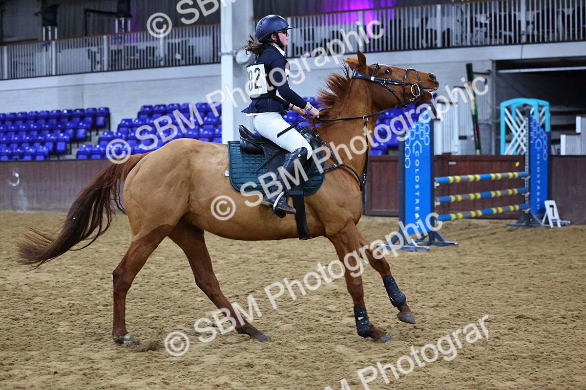 SBM_002633 - Class 6 - Holly & Ivy Stakes - 90cm