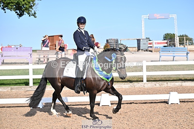 250817-173603-12215 - Sunday 5pm Presentations