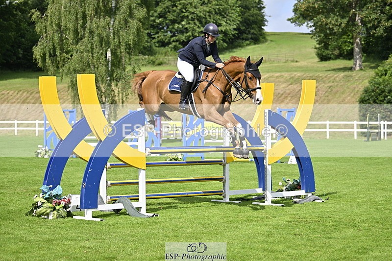 250613A-101902-00377 - Cls 1 Snr Newcomers and 1.10m Open