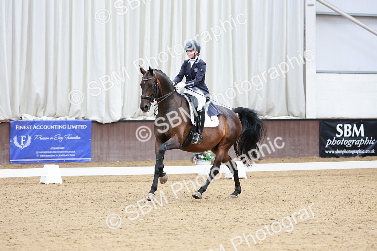 SBM_015808 - Class 5 - FEI INT II - 15.48-17.00