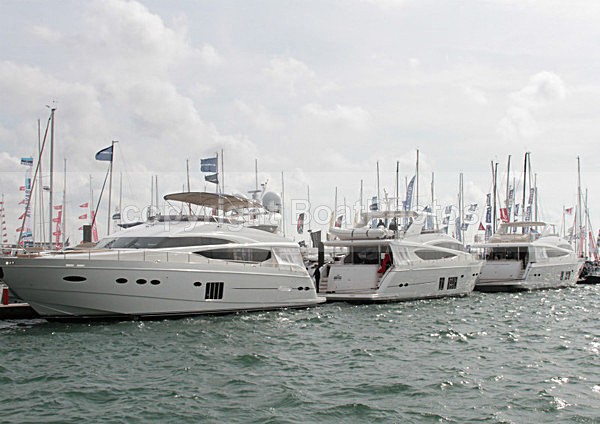 110925 SOUTHAMPTON BOAT SHOW 2011 PRINCESS IMG_6615 - BOAT SHOWS - Southampton 2011