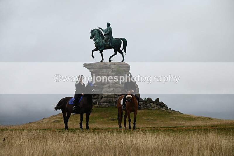 DSC_2145 - Time at Statue 12:13 to 12:32