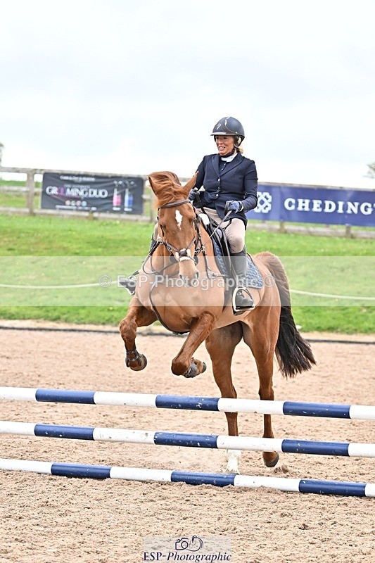 250414-101620-00044 - 70cm Round 1