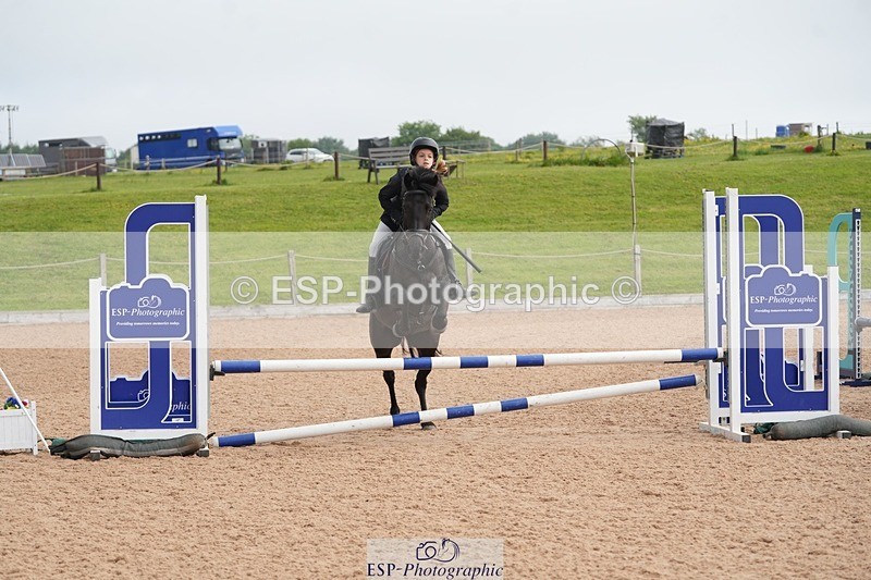 260523-100303-00013 - Cls 1 Pony Intro 70cm