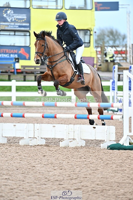 240224A-082720-02769 - Cls 9 British Novice and 90cm Open