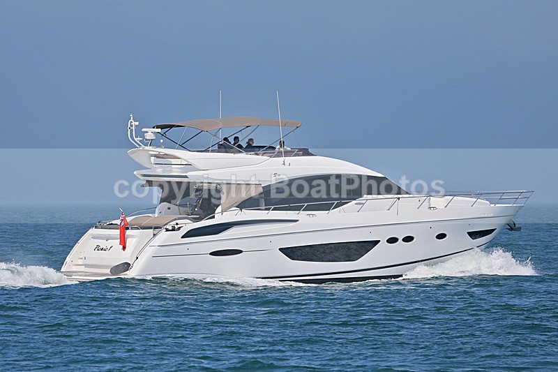 190825 PICNIC 1 - S72 1Y3A1997 - Flybridge Cruisers