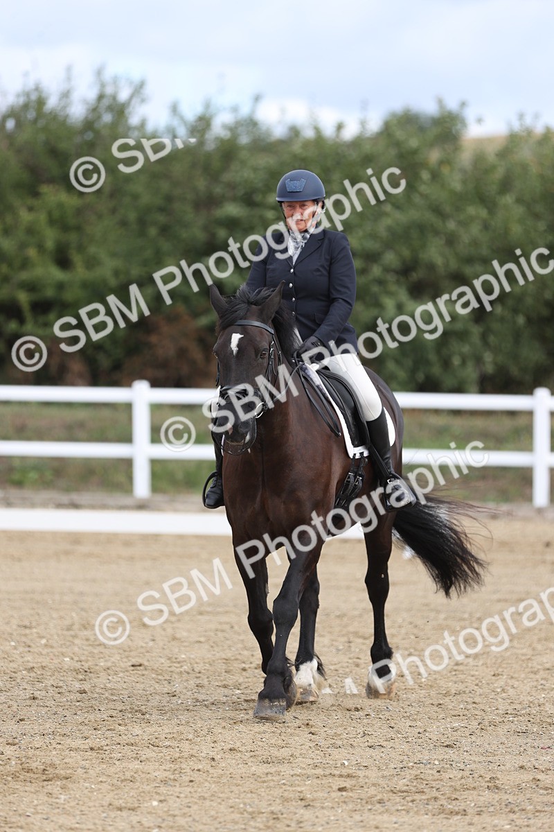 SBM_001413 - Class 2 - Intro 4 Champs - 10.56-11.44