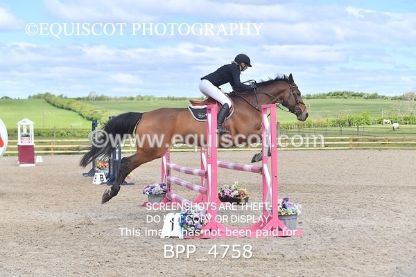 BPP_4758 - CLASS 14  SAT Senior British Novice/ 90cm Open