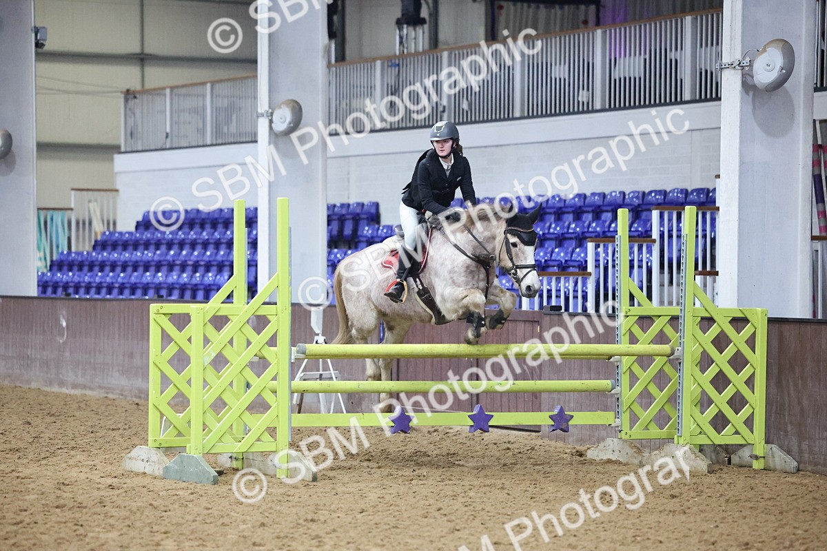 SBM_003333 - Class 11 - Blue Chip Pony Newcomers - 1.00m Open