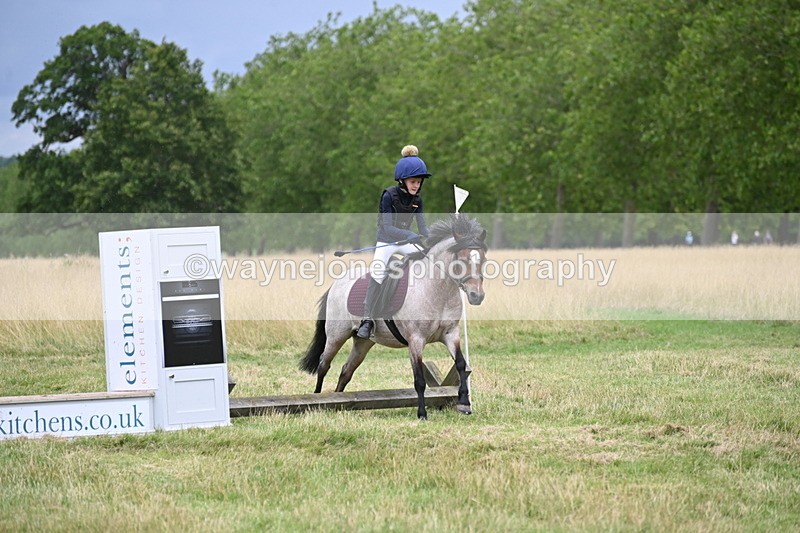 WJ6_2955 - Time at Jump 11:06 to 11:40