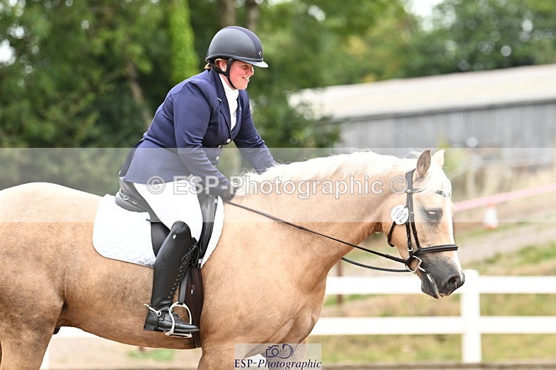 240817A-150908-10022 - 102-Chloe.Walton-Haytors.Lord.of.the.Dance