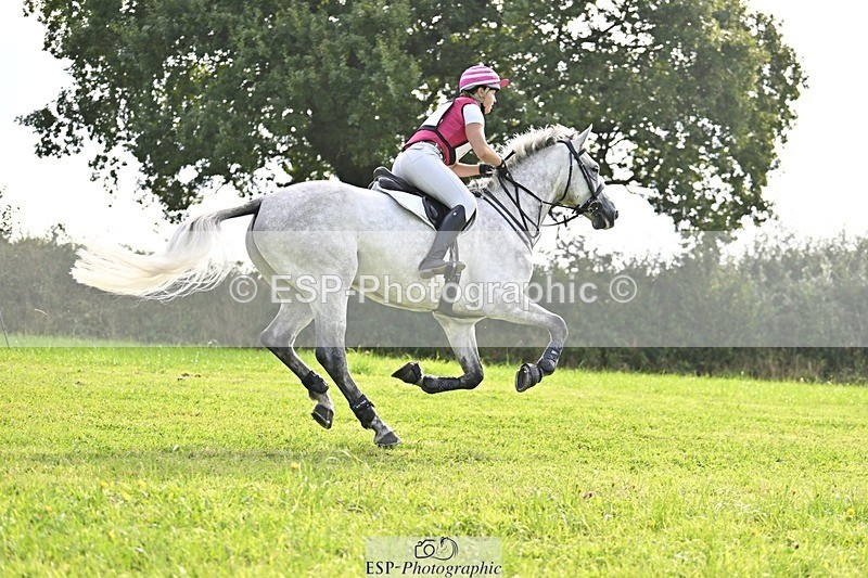 240831A-104850-00445 - 053-Lydia.Steele-FOLLYS.HERO