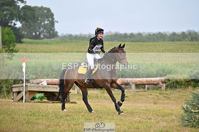 250803A-125803-13554 - M-568-Bethany.Hull-CARRICK.DIAMOND.OLIVER