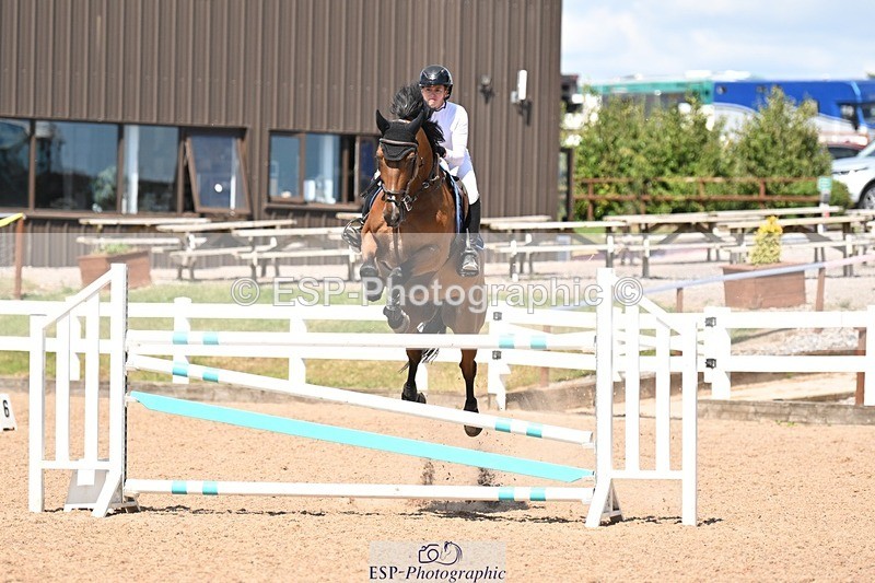 250709-153919-01180 - Cls 6 Snr Fox & 1.20m