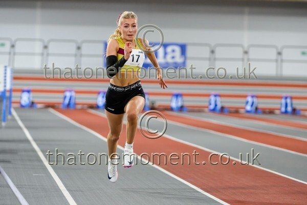 Age26SAT-926242 - Track Female Set One