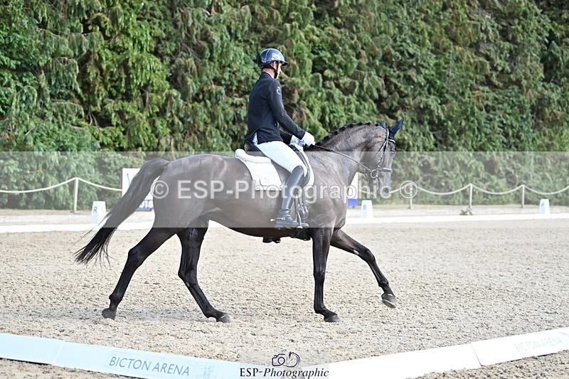 250808A-162302-01922 - 127-Joe.RoomeMonarchs.Way.Her.Grace