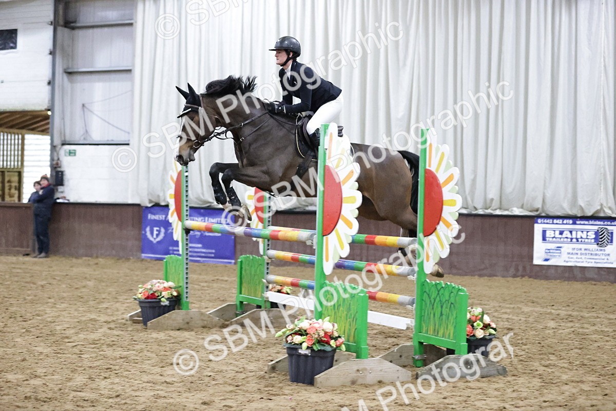 SBM_001048 - Class 4 - Senior Newcomers/ 1.10m Open