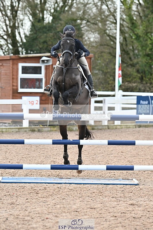 231208A-132758-00906 - Cls 6 Foxhunter & 1.20m Open