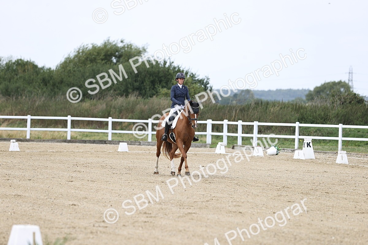 SBM_017426 - Class 14 - Novice 23 - 13.52-14.55