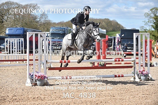JAC_4838 - CLASS 13 SAT Senior BritiNovice/ 90cm Open