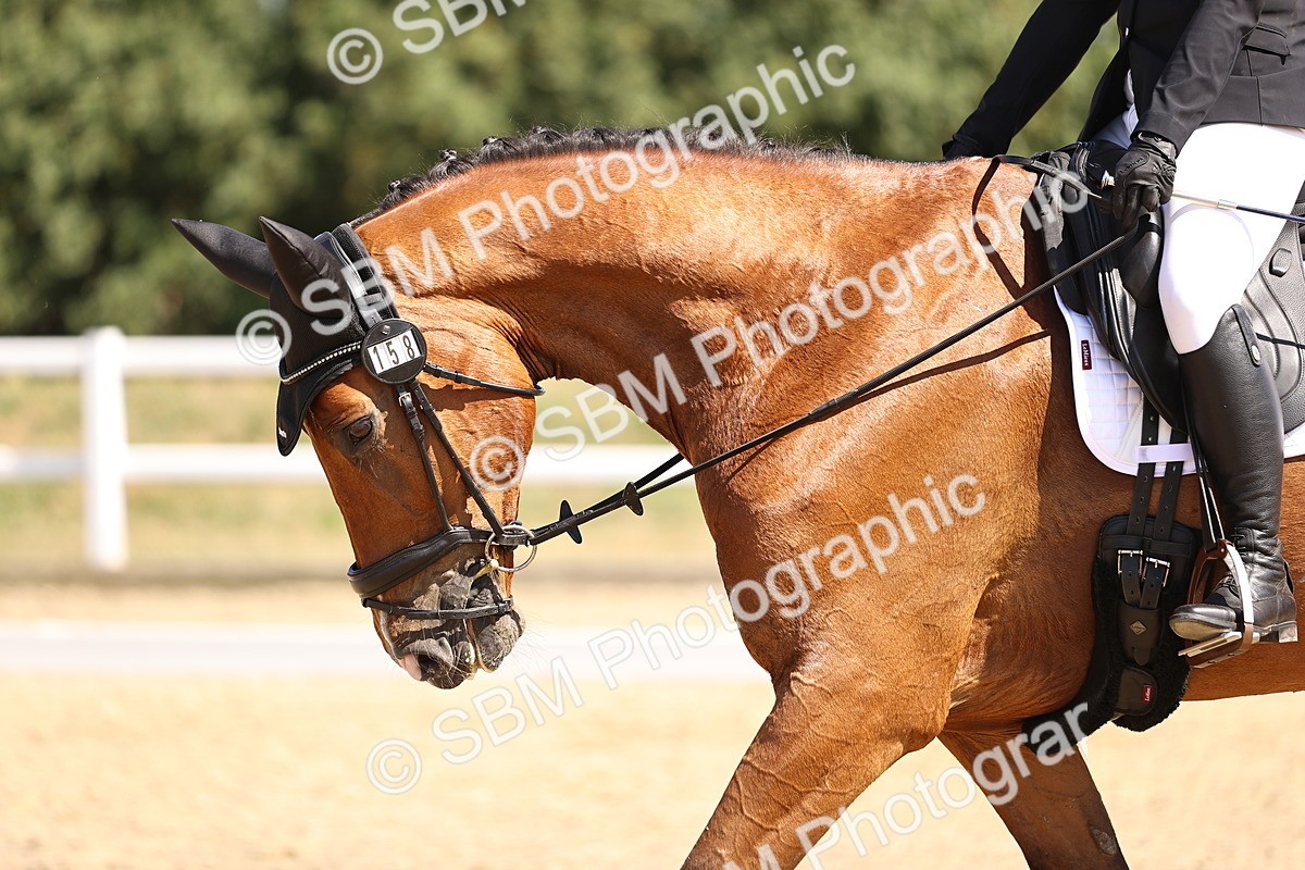 SBM_009460 - Novice 5 - 9.50-10.53
