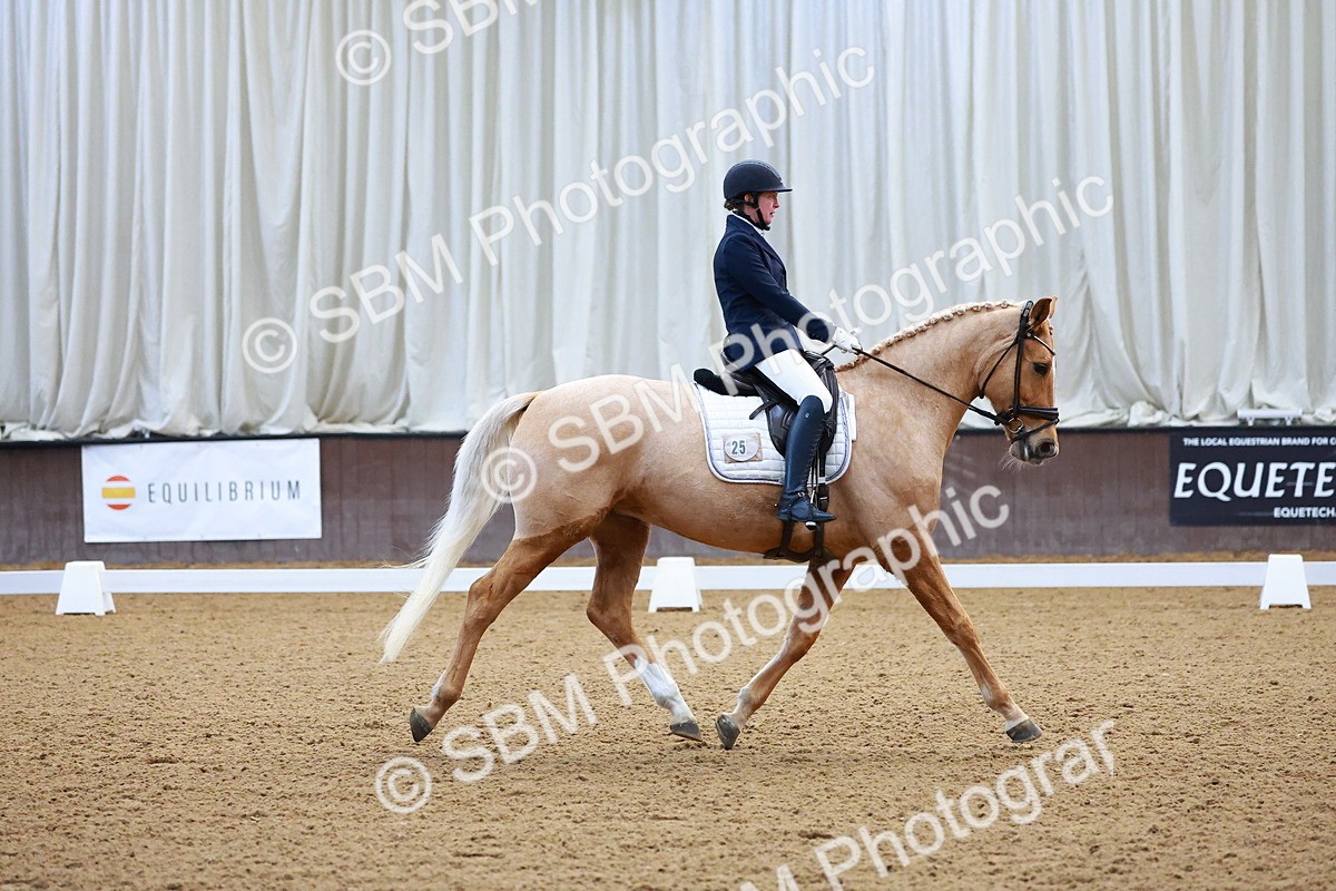 SBM_001214 - Class 18-15-16-22 - Elementary 5 Novice 5-Novice 6