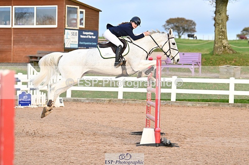 241117X-152331-05149 - Cls 19-20-21 Children on horses