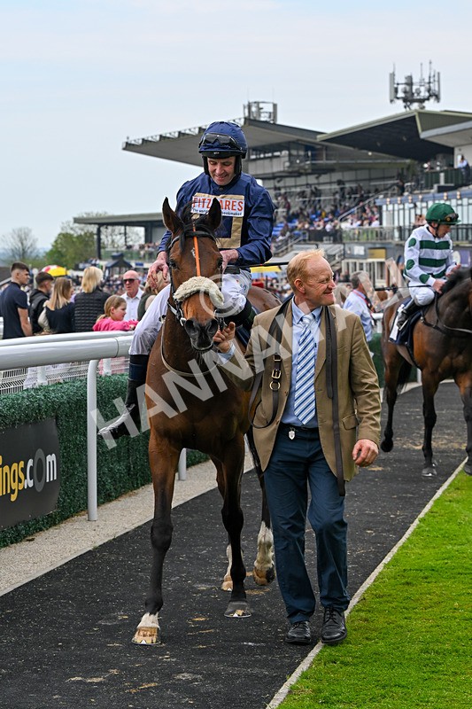 060524-Race 4-Powdering-6628 - Race 4