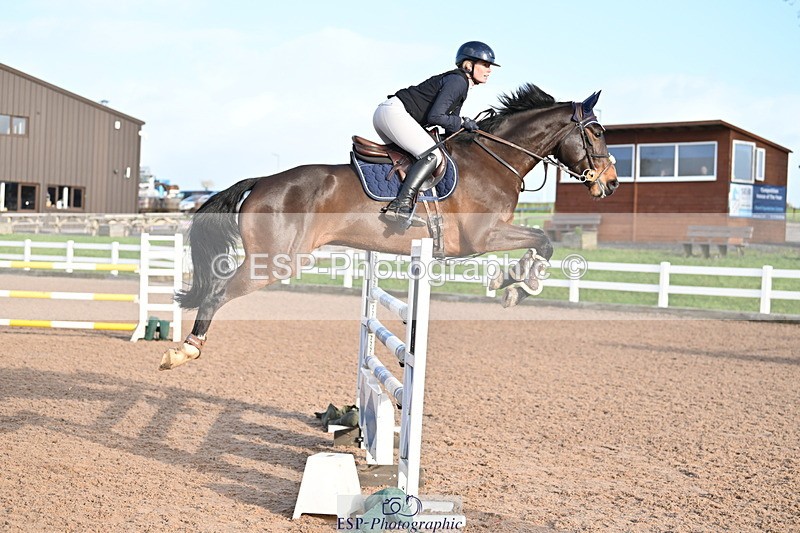 231209A-130826-01829 - Cls 13 Foxhunter & 1.20m Open