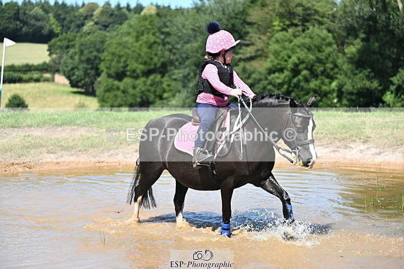 240729B-150224-03035 - Abbie's Group XC