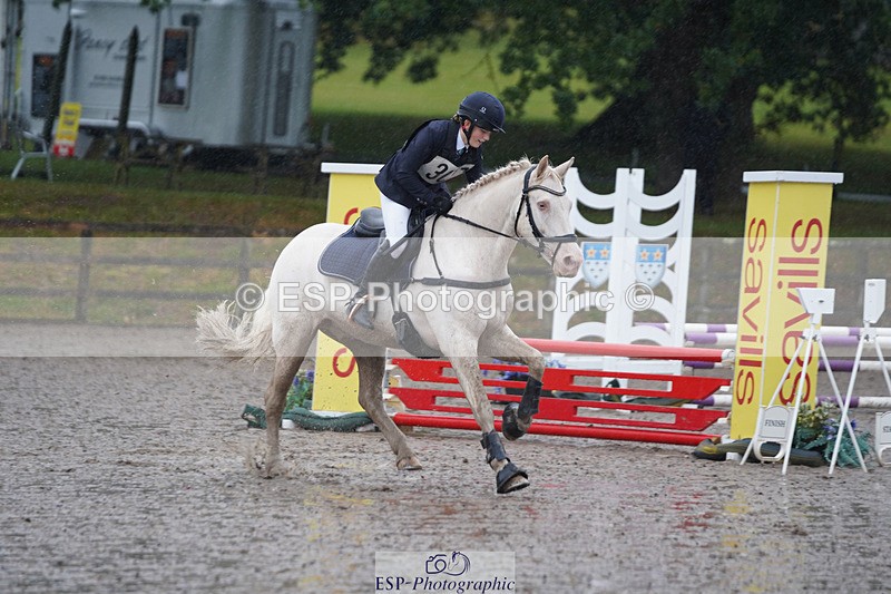 240824X-083032-20269 - 70cm Round 1 8.30 to 9.30