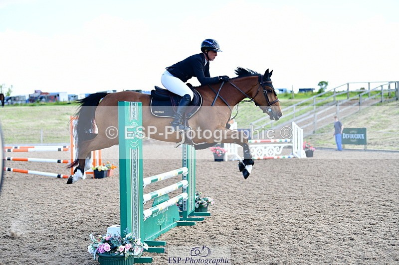 240525A-100123-04890 - Cls 21 British Novice and 90cm Open